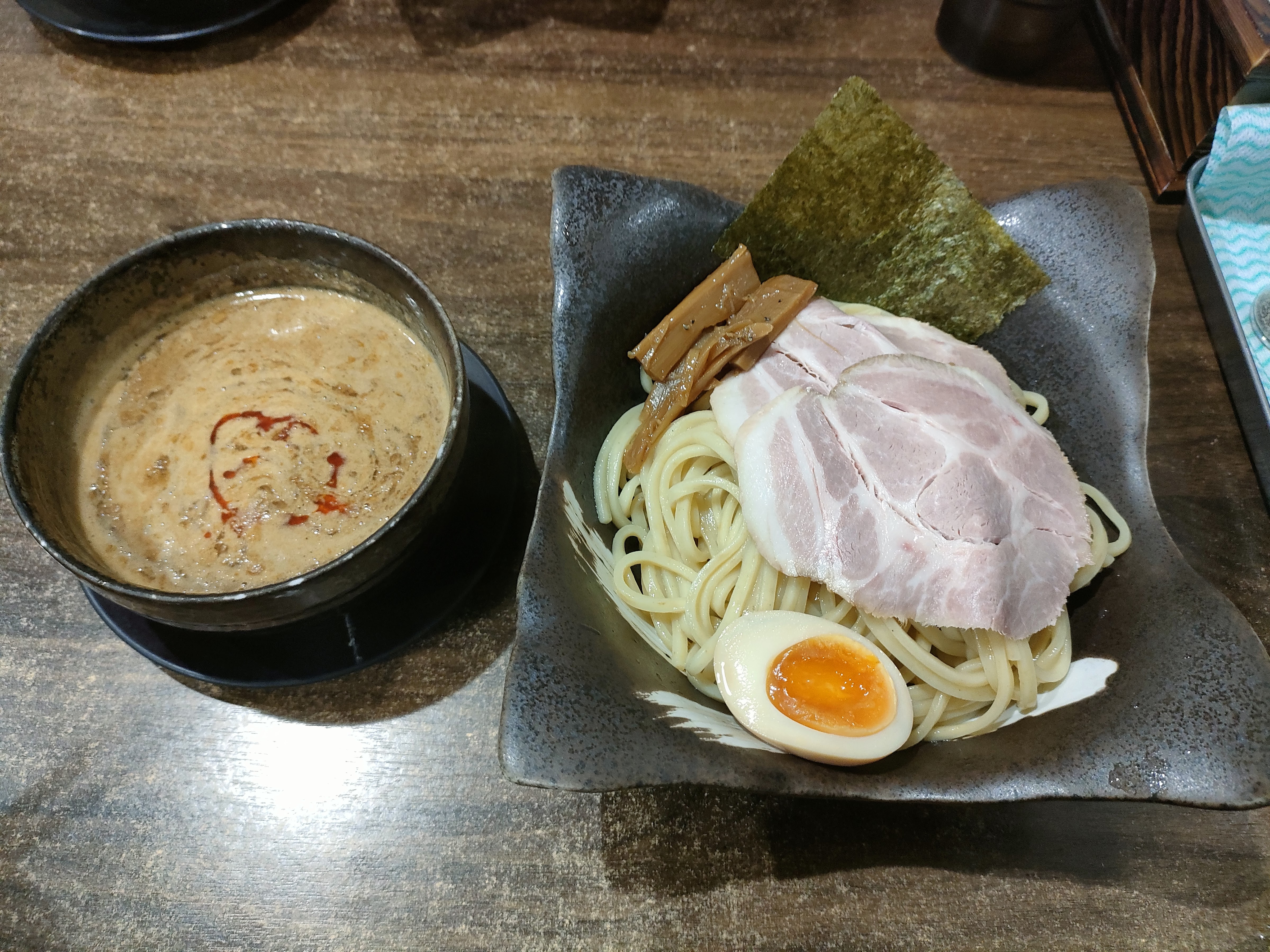 츠케멘 유멘츄의 대표사진