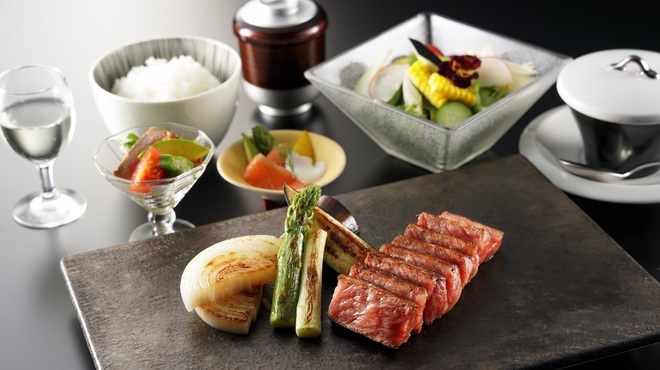 Kobe Plaisir의 대표사진