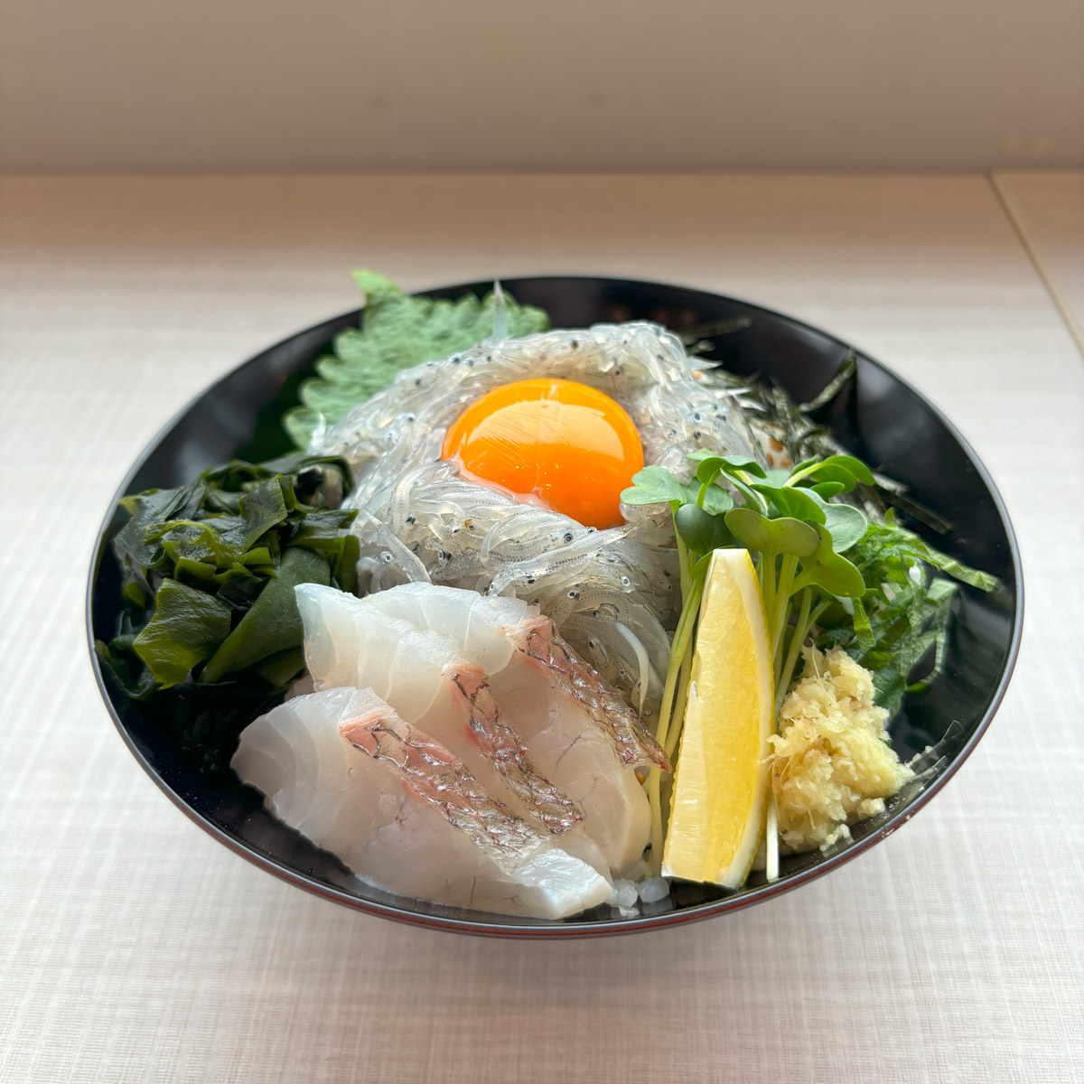 MURA.의 대표사진