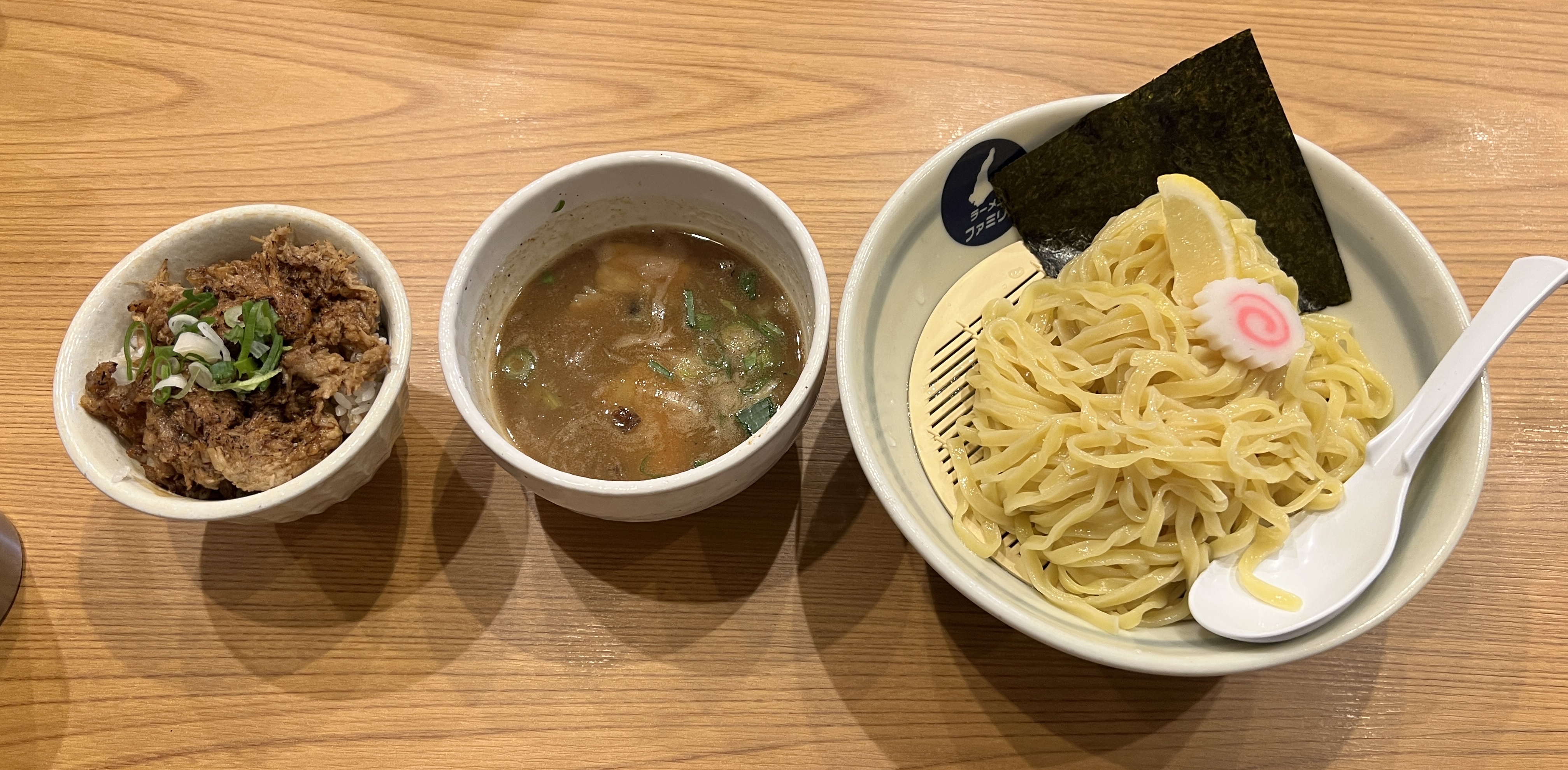 랑쿠jp 음식점-ラーメンファミリア의 대표이미지