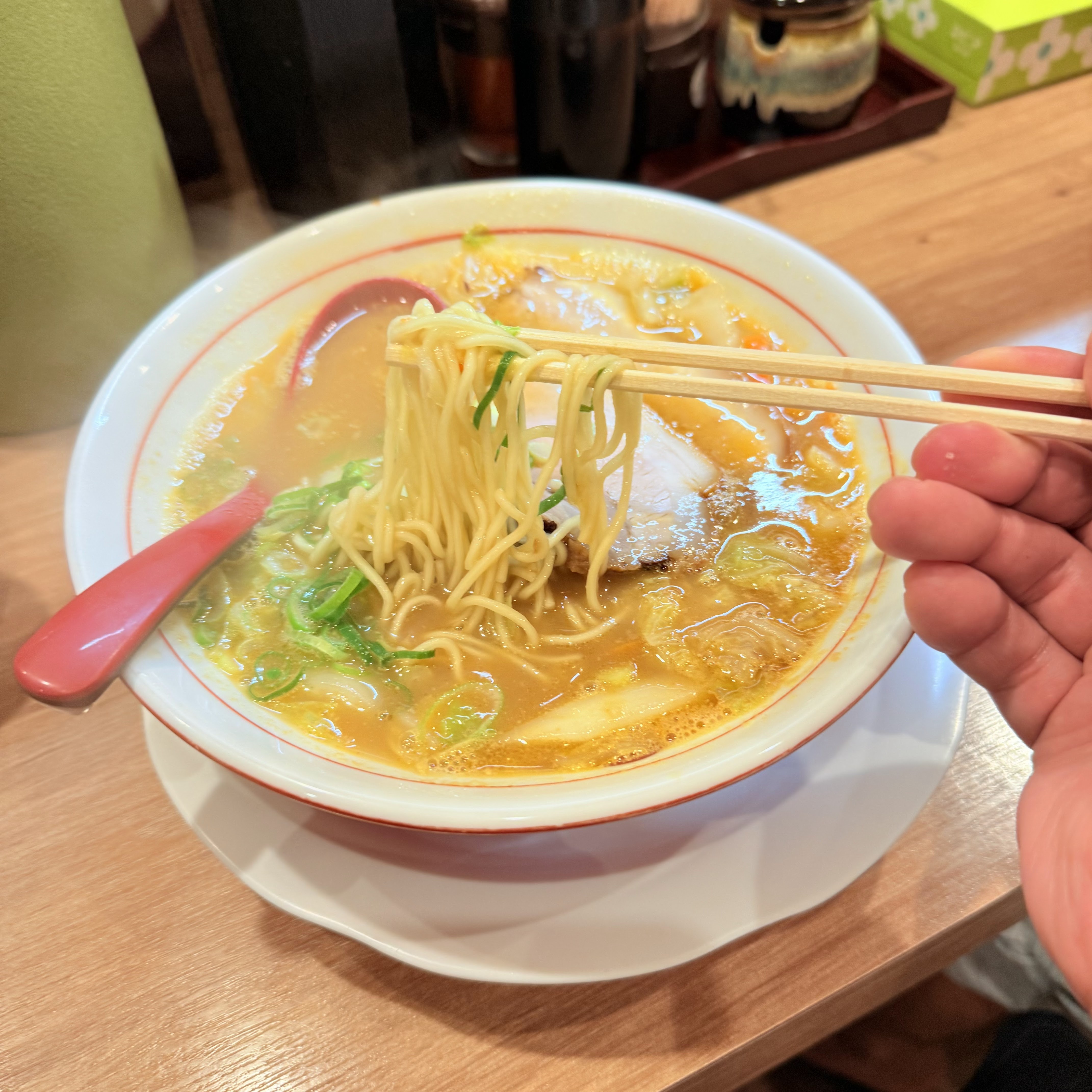 랑쿠jp 음식점-燕ちゃんラーメン 花園店의 대표이미지