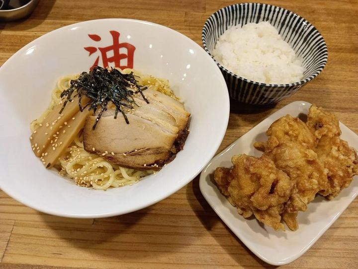 랑쿠jp 음식점-油そば松風 天理店의 대표이미지