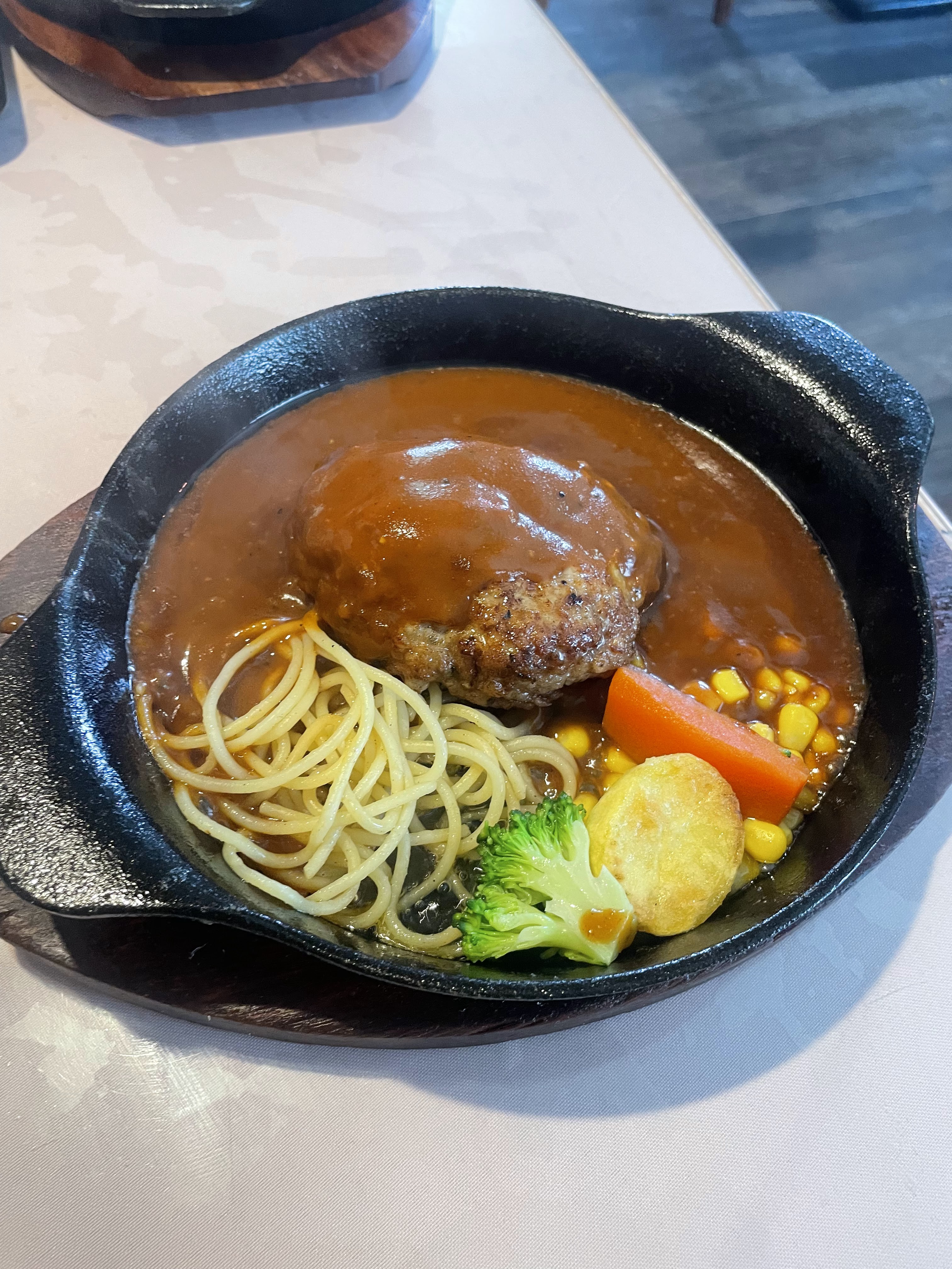 랑쿠jp 음식점-크레용 함박스테이크의 대표이미지