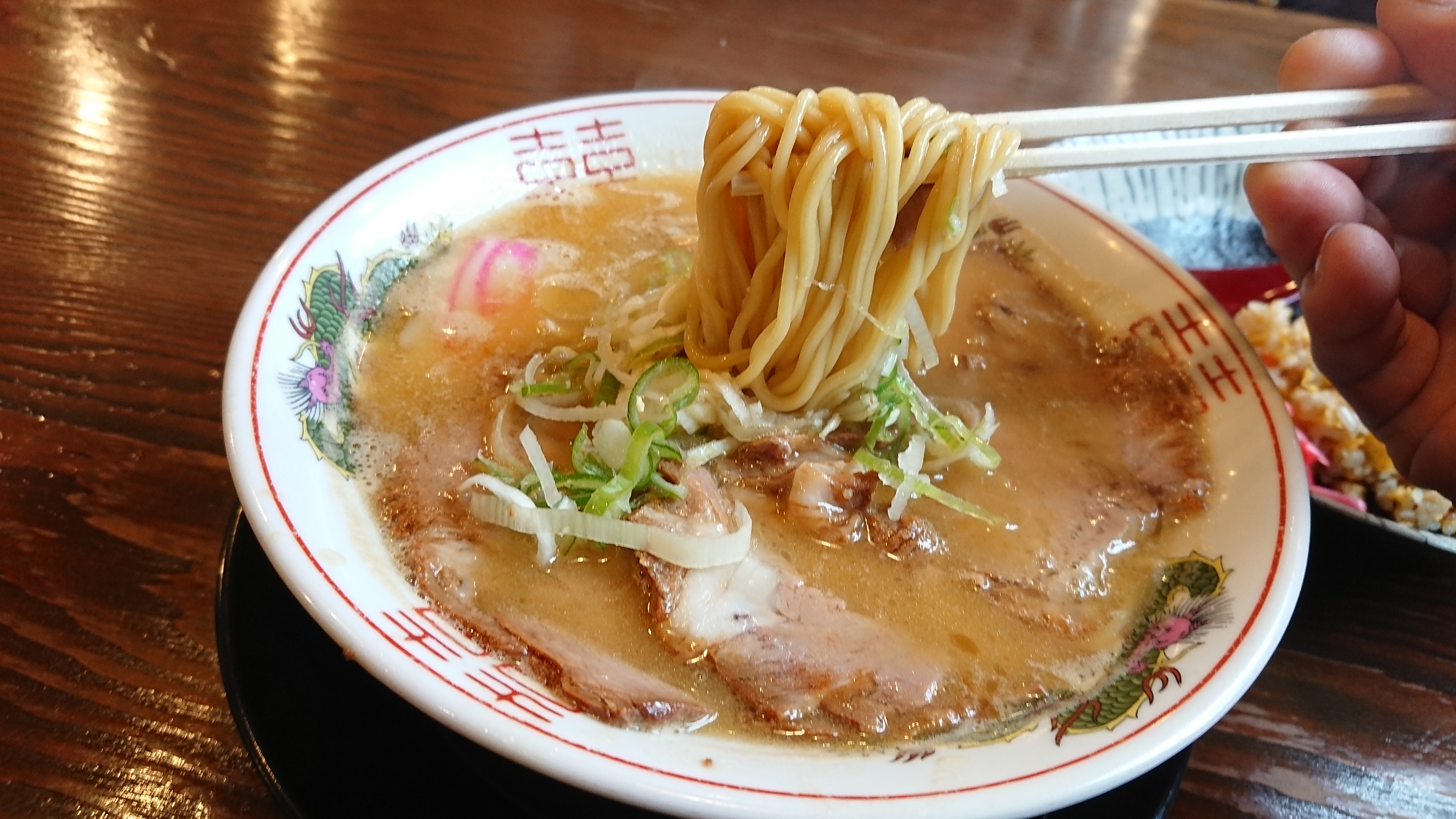 つけ麺ラーメン 金の玉子의 대표 이미지