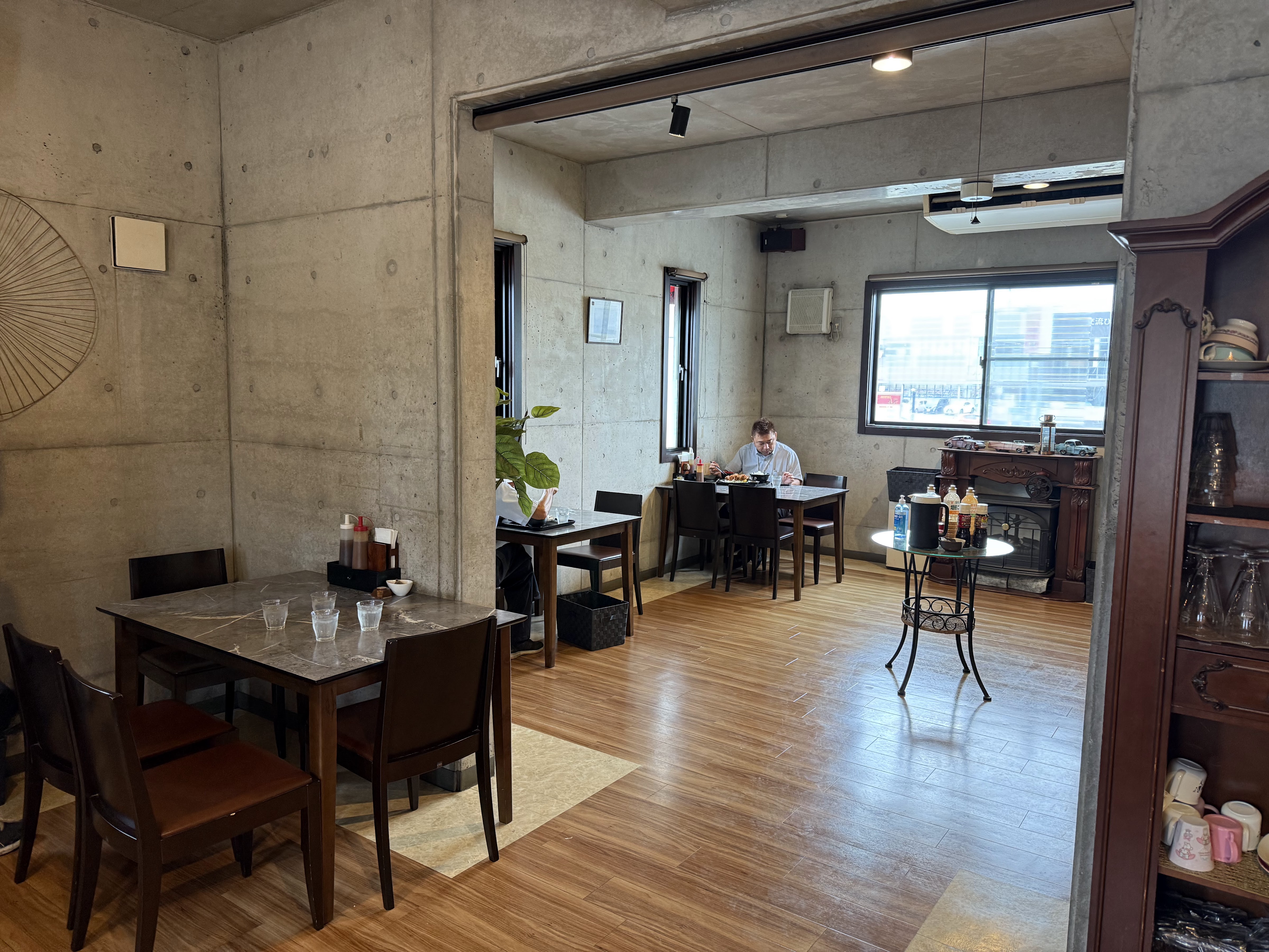 とん吉日出店의 대표사진