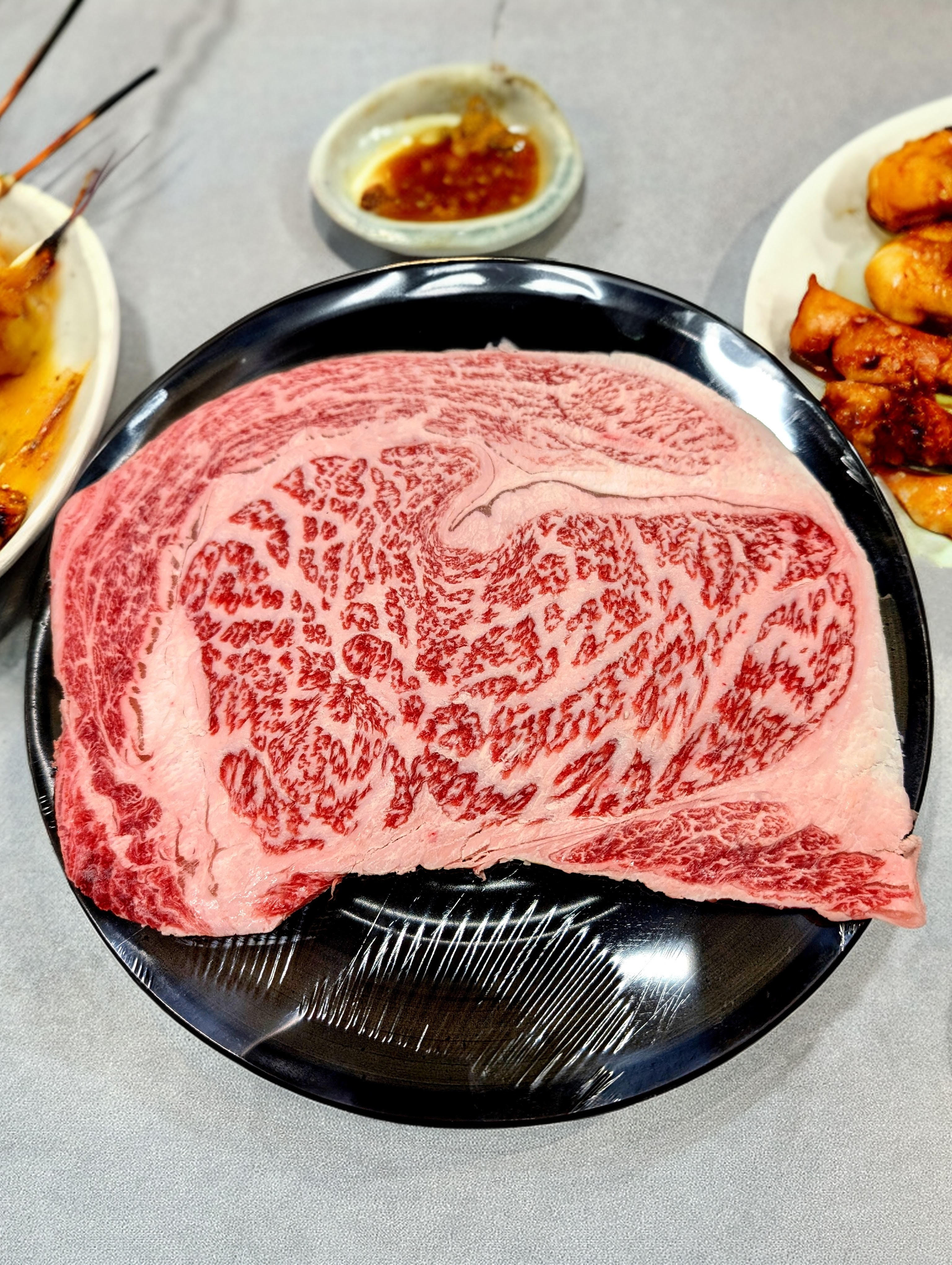 랑쿠jp 음식점-牛やとみた의 대표이미지