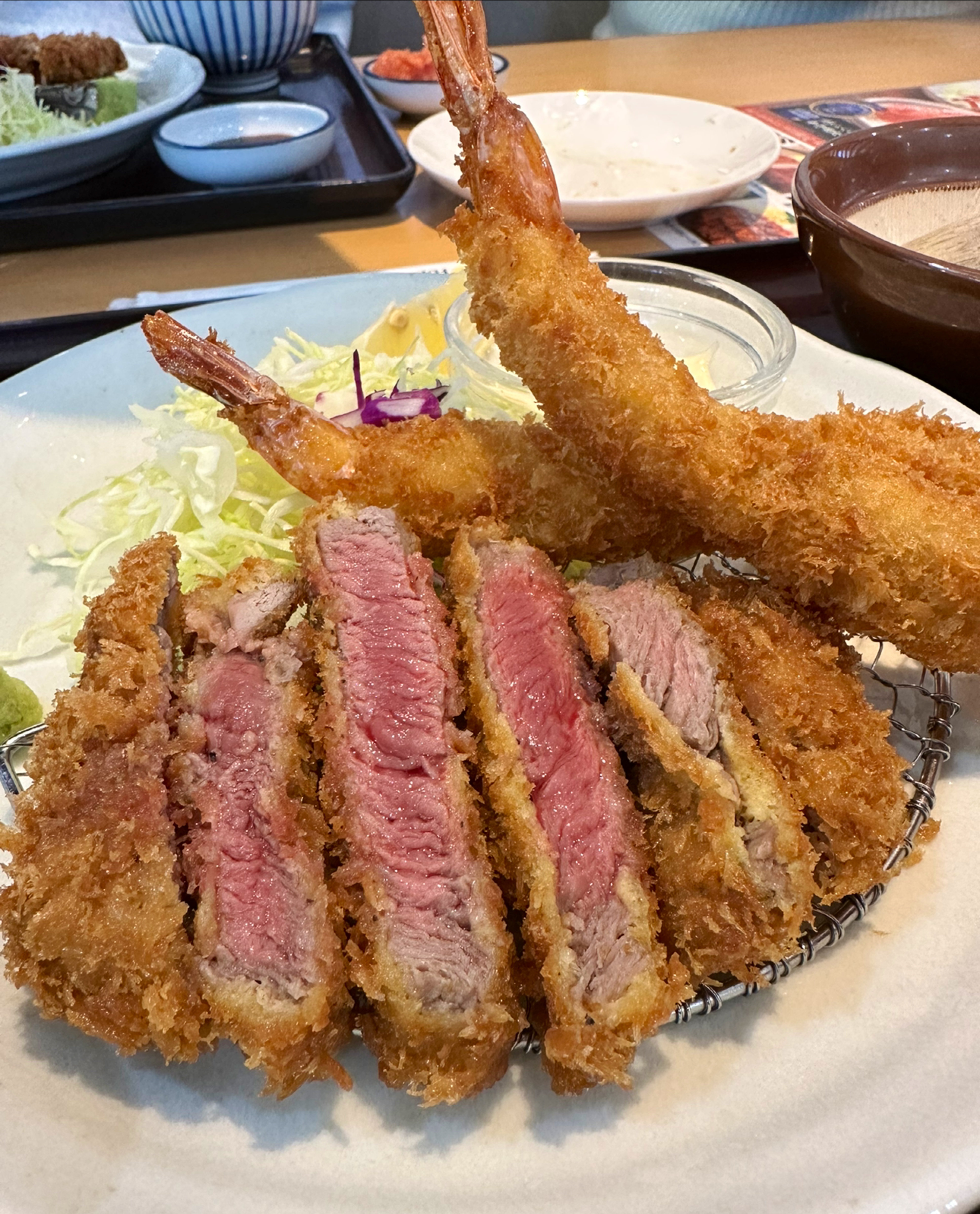 Katsuman Kobe Maya의 대표사진