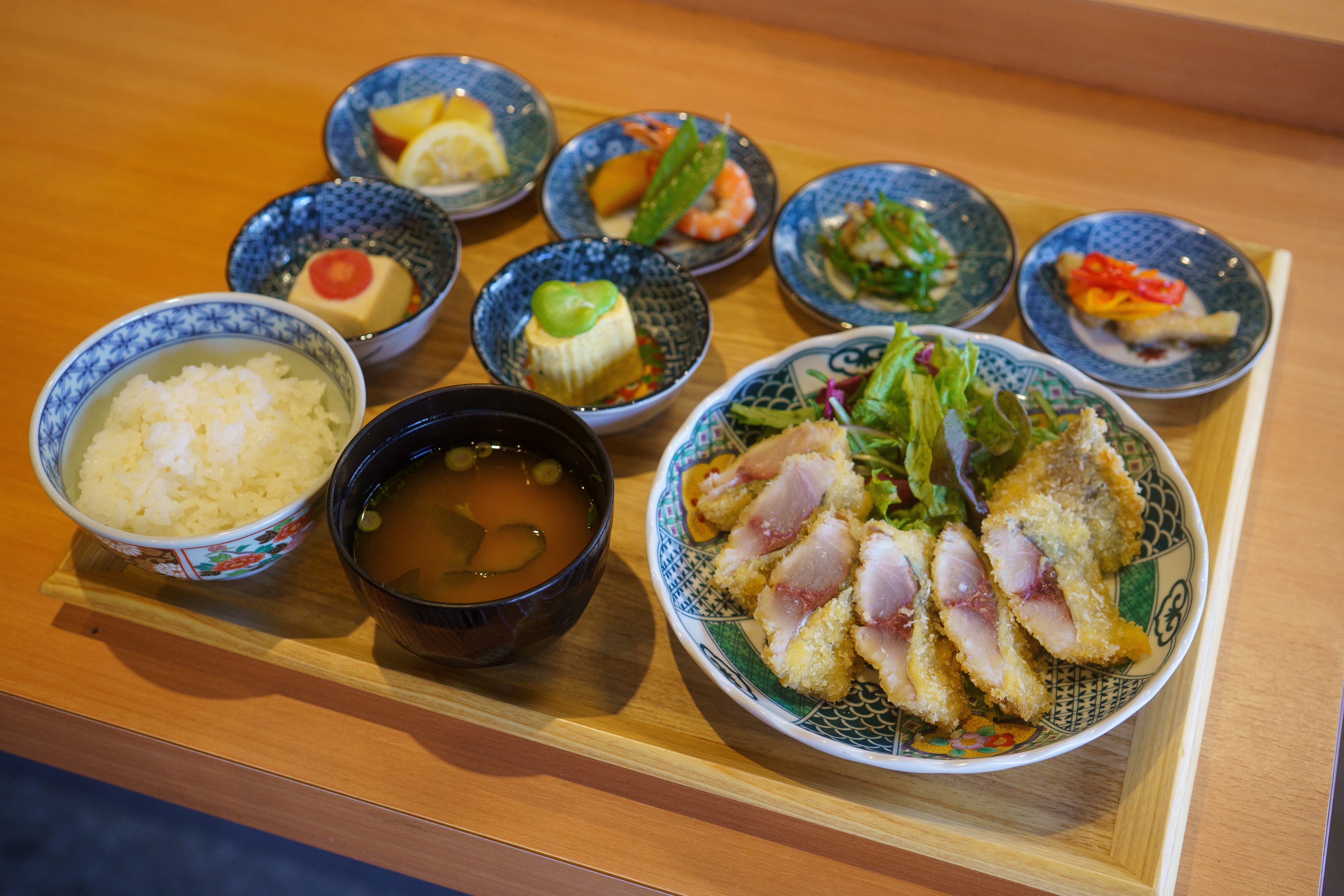 랑쿠jp 음식점-해산물 숯불구이 우오하치 미야코지마점의 대표이미지