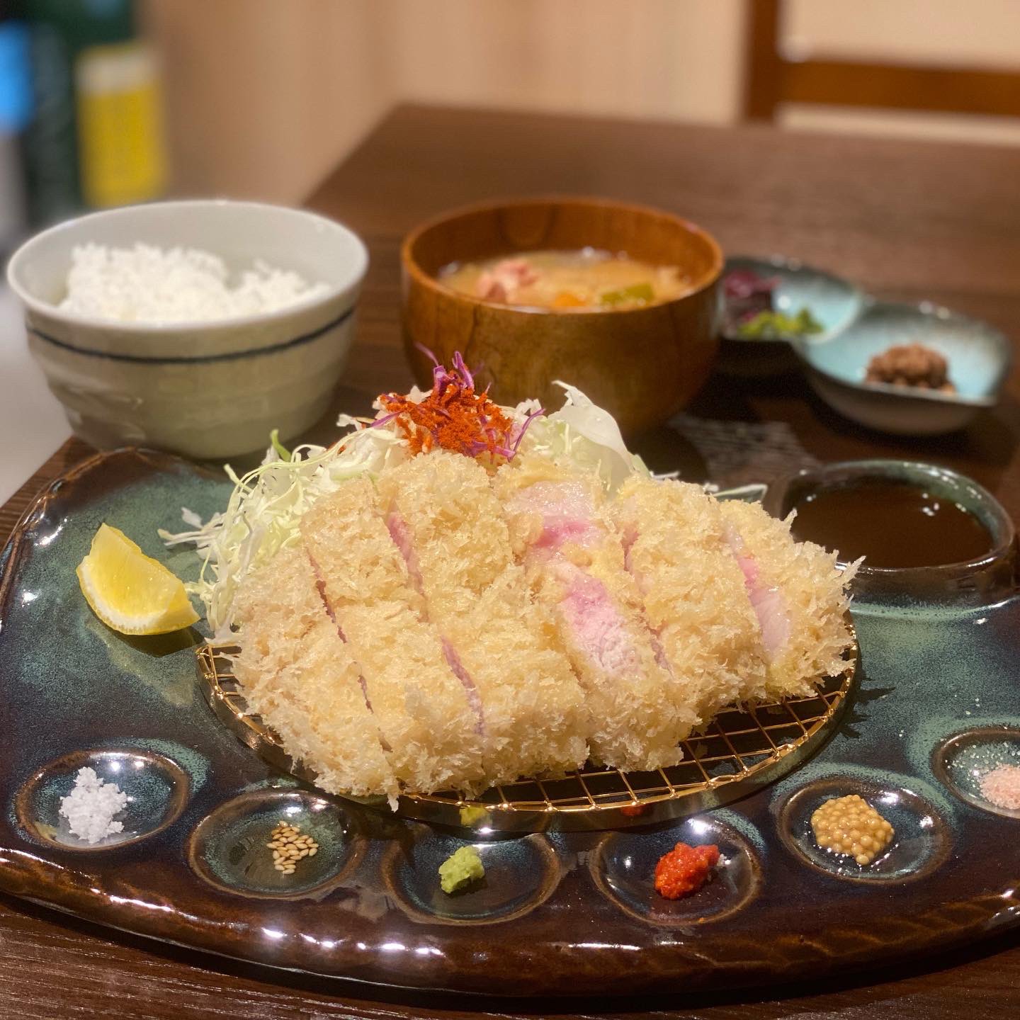 랑쿠jp 음식점-とんかつ寿樹🐷伏見稲荷店의 대표이미지