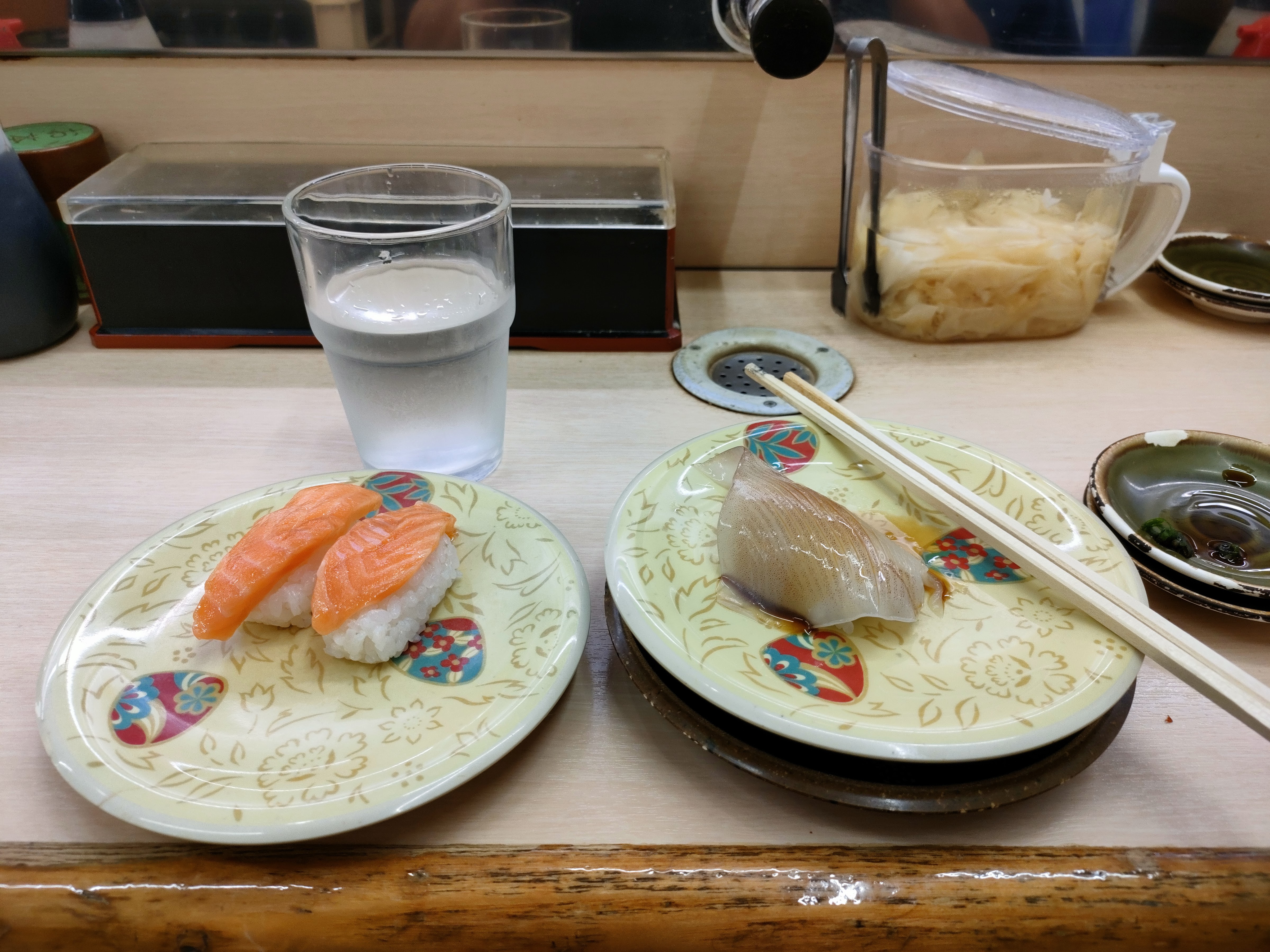 Kaitenzushi Tora의 대표사진