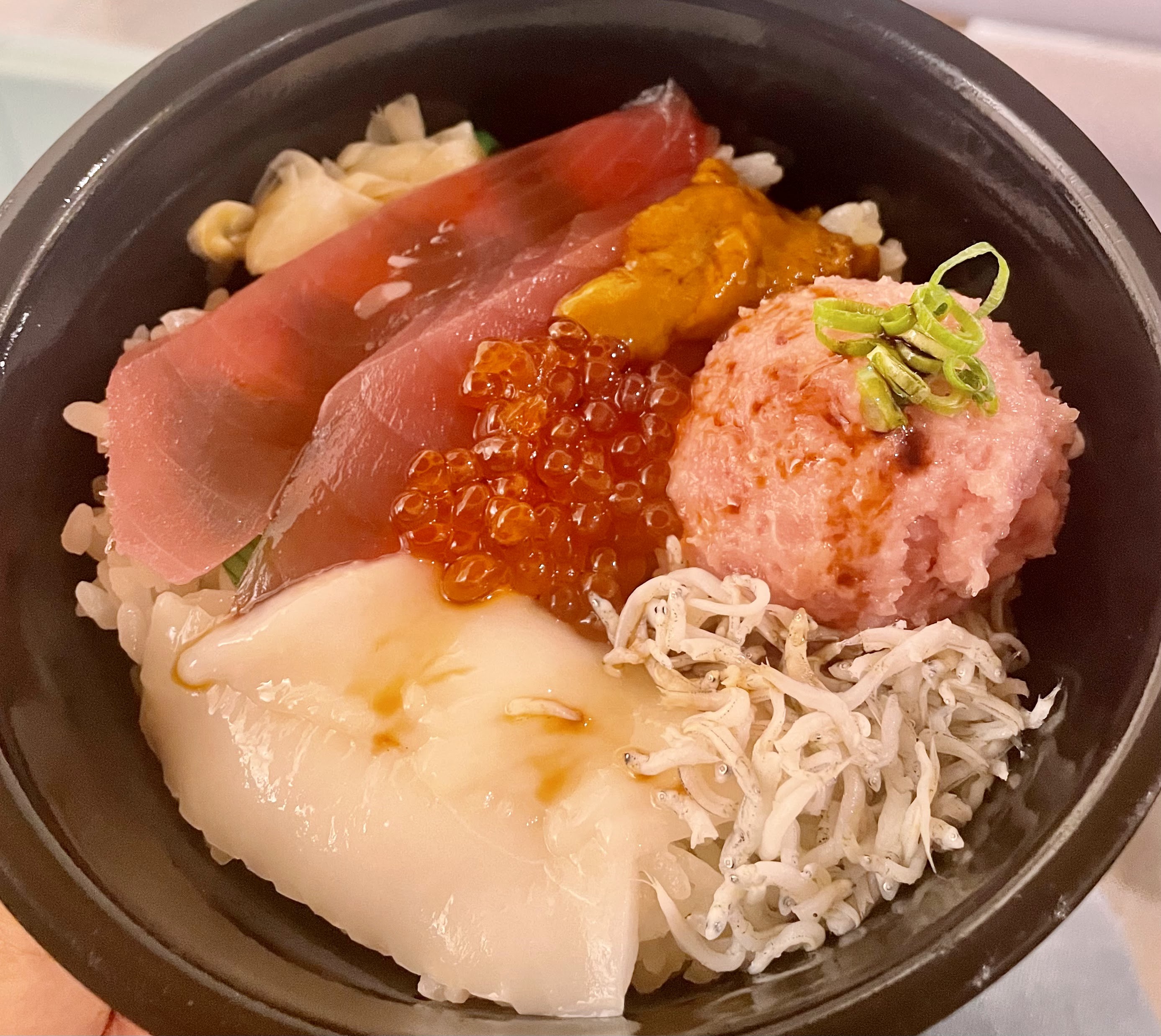 魚丼 井尻四丁目店（うおどん）의 대표사진