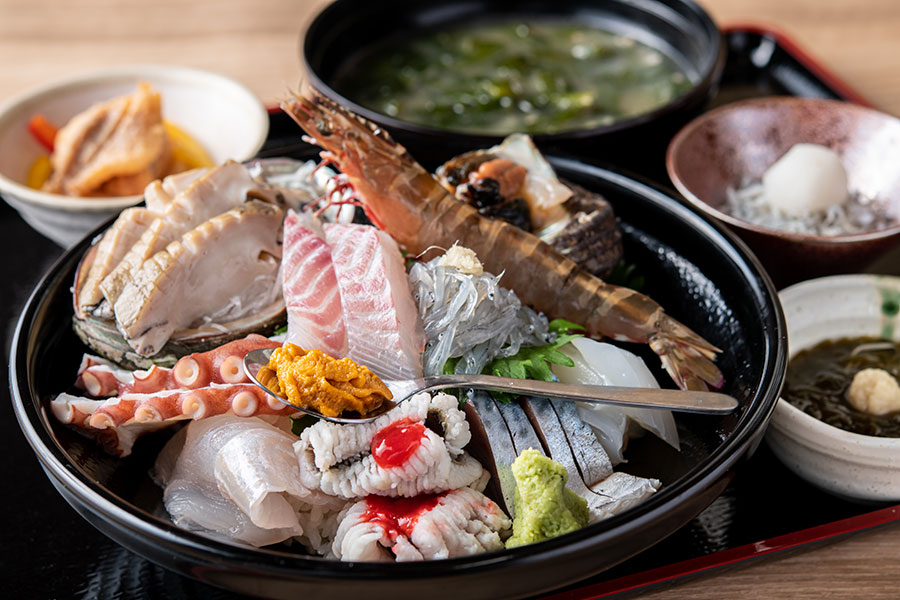 랑쿠jp 음식점-漁師めし友明丸 淡路島岩屋漁業協同組合의 대표이미지