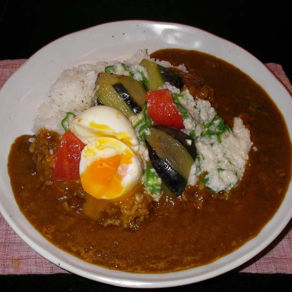 카레 카르다몬의 대표 이미지