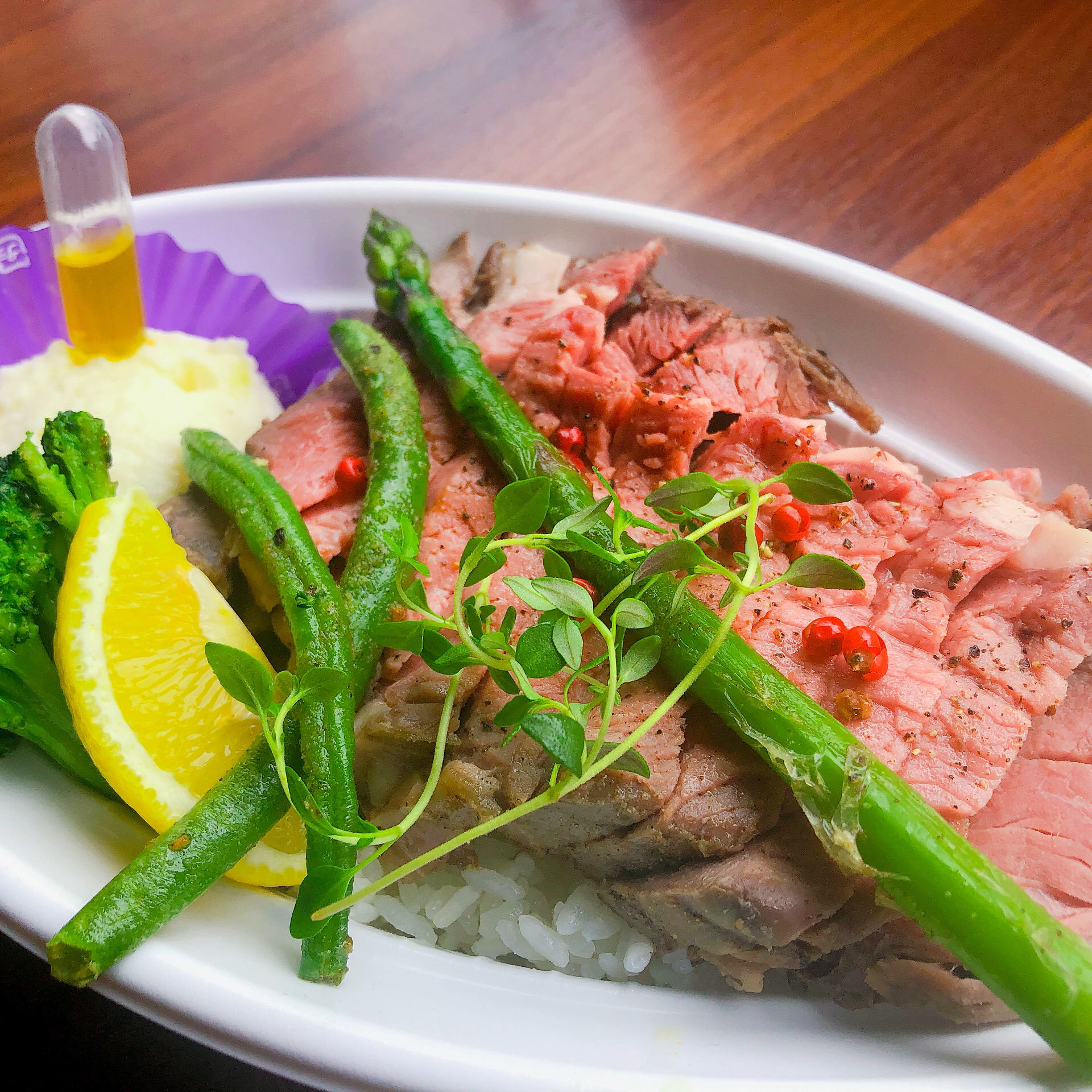 Mon - Java의 대표사진