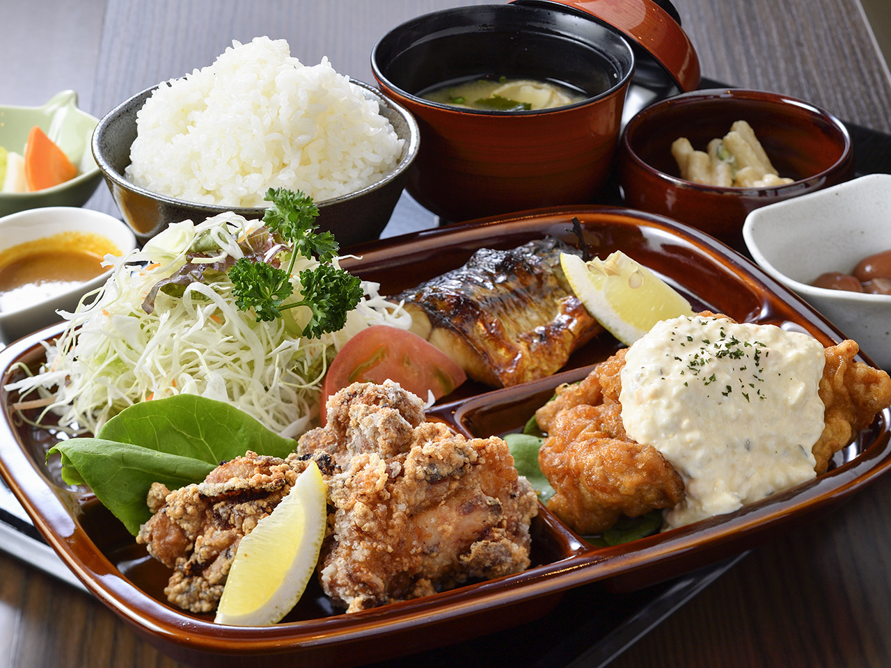 랑쿠jp 음식점-シキドオリこはる食堂의 대표이미지