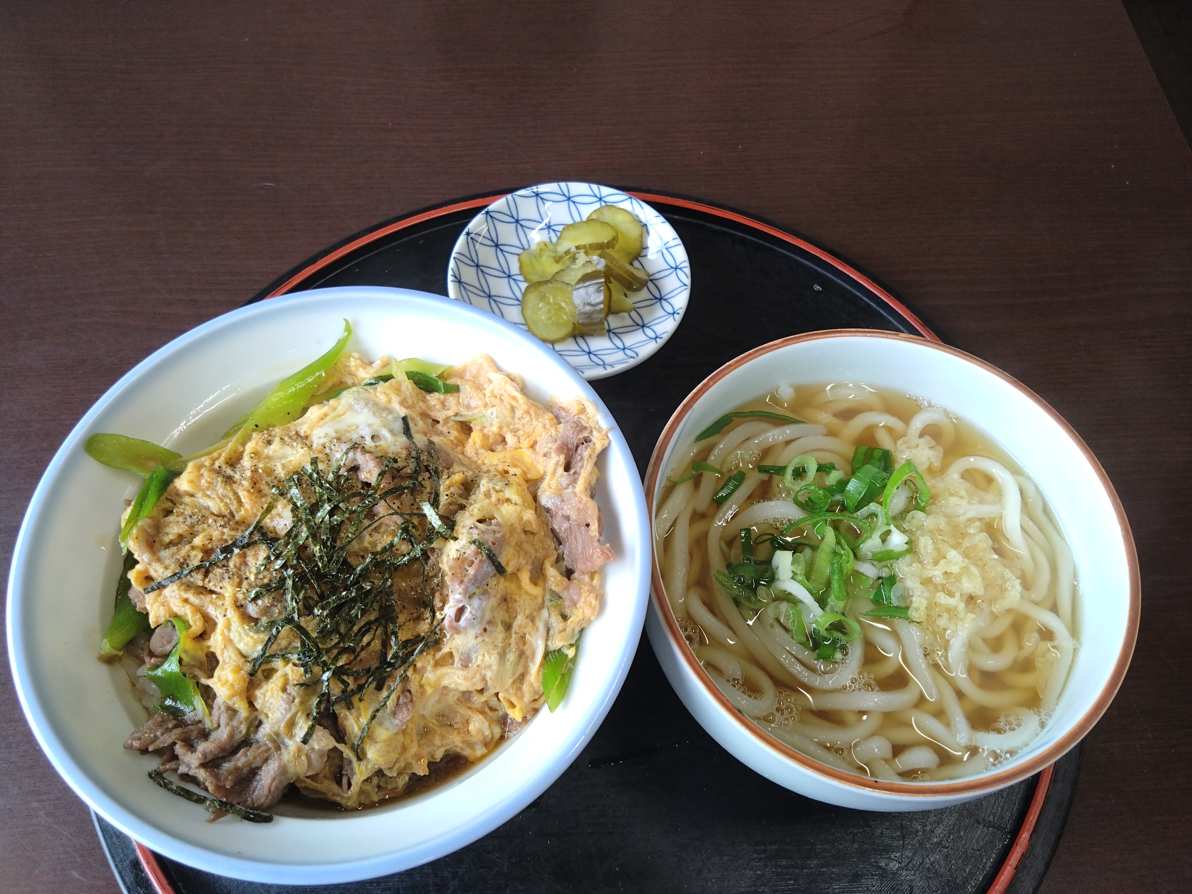 Menmen Gojo의 대표사진