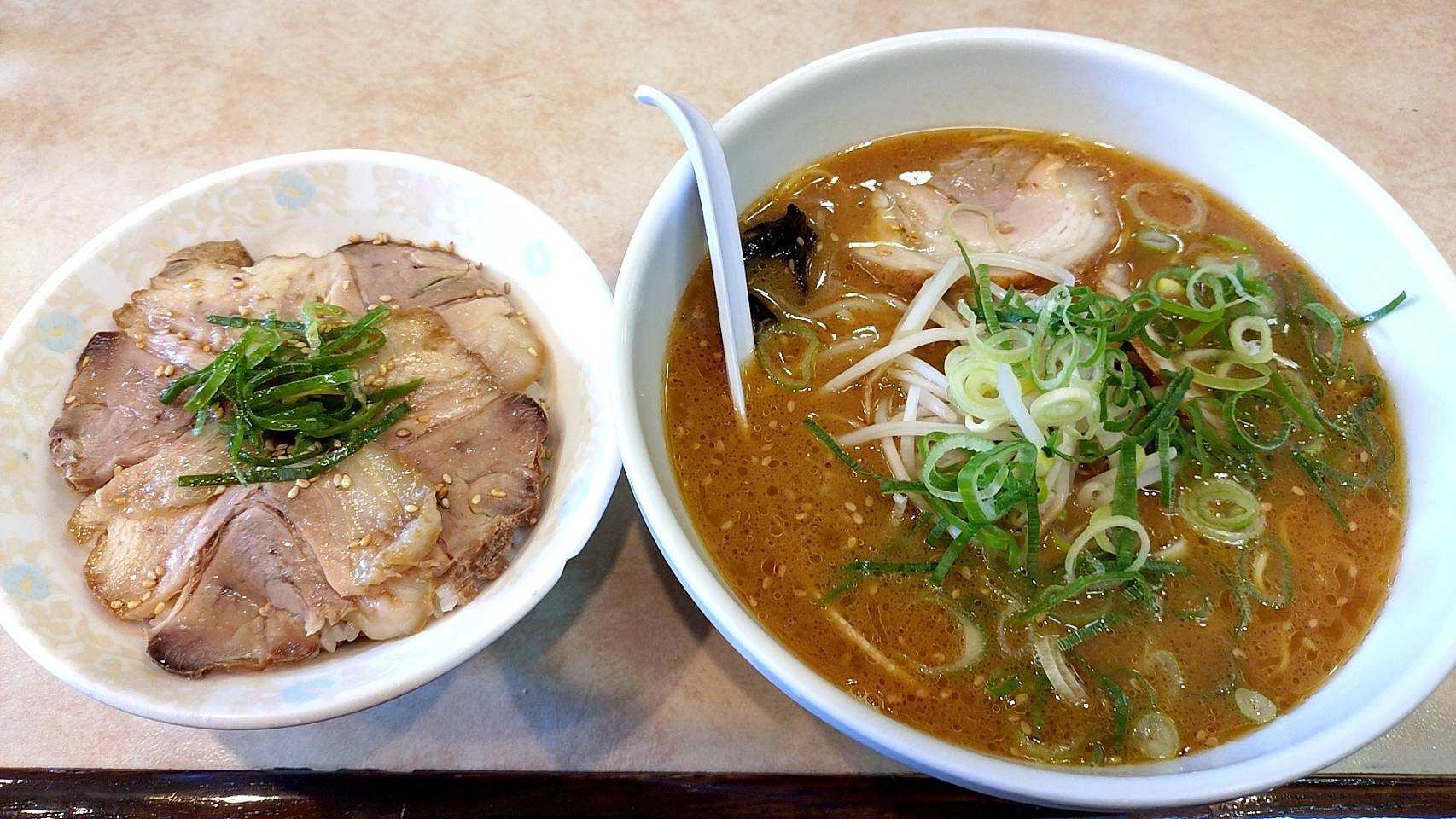 究極らーめん의 대표사진