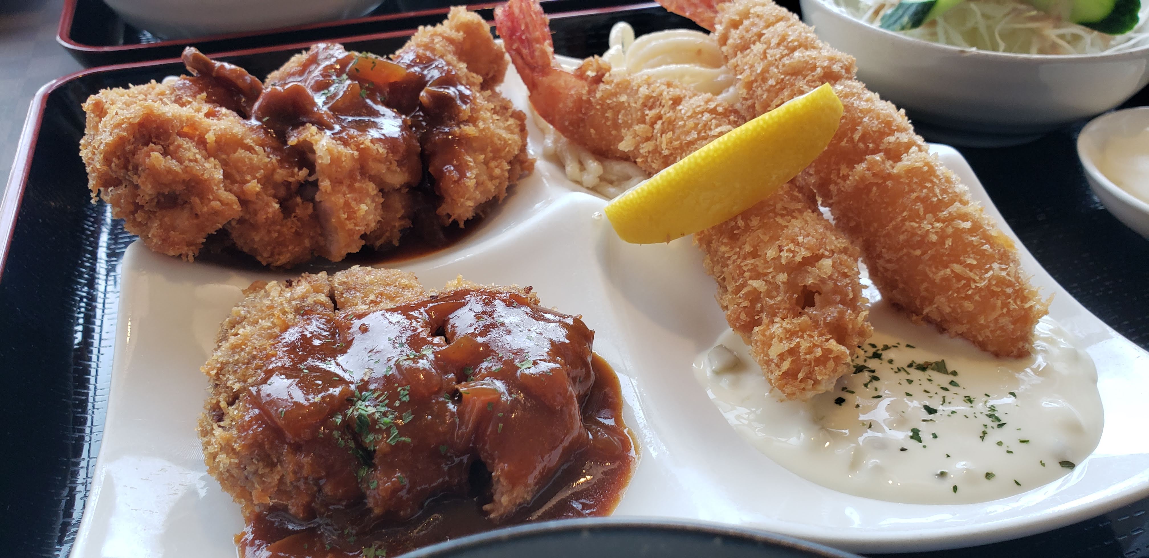 Maki의 대표 이미지