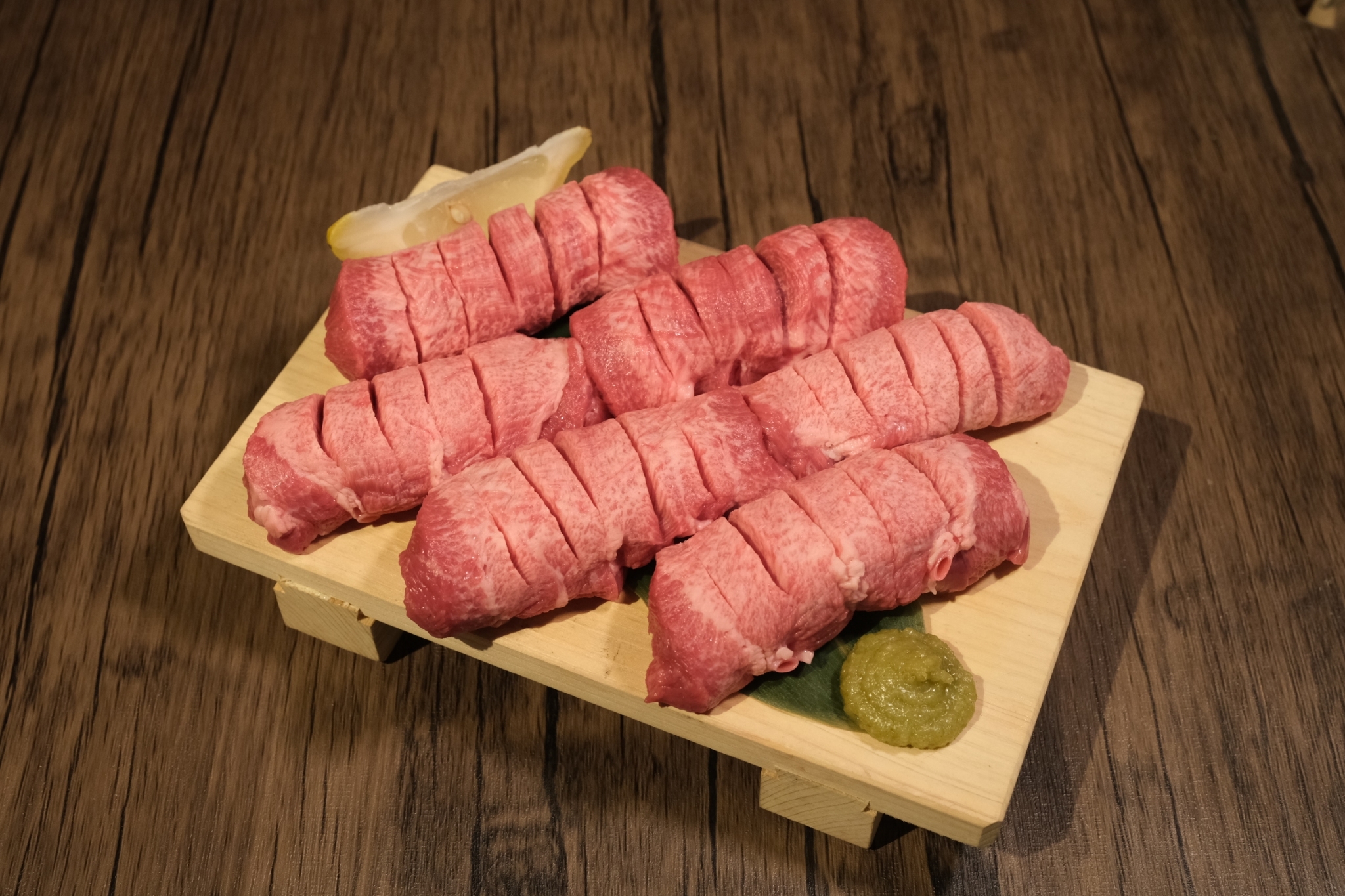 랑쿠jp 음식점-５月１日NEW OPEN！厚切り牛タン食べ放題 朧まつ 塚本店의 대표이미지