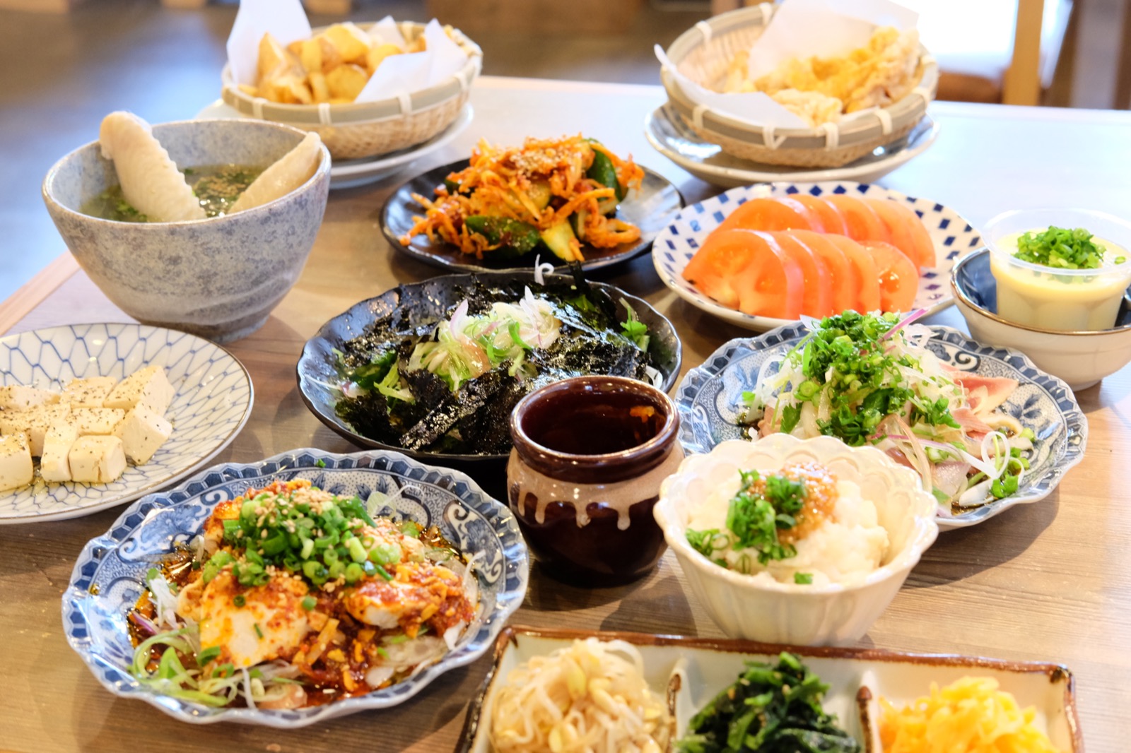 焼肉鶏酒場 トリホルテルヤ 宮崎本店의 대표사진